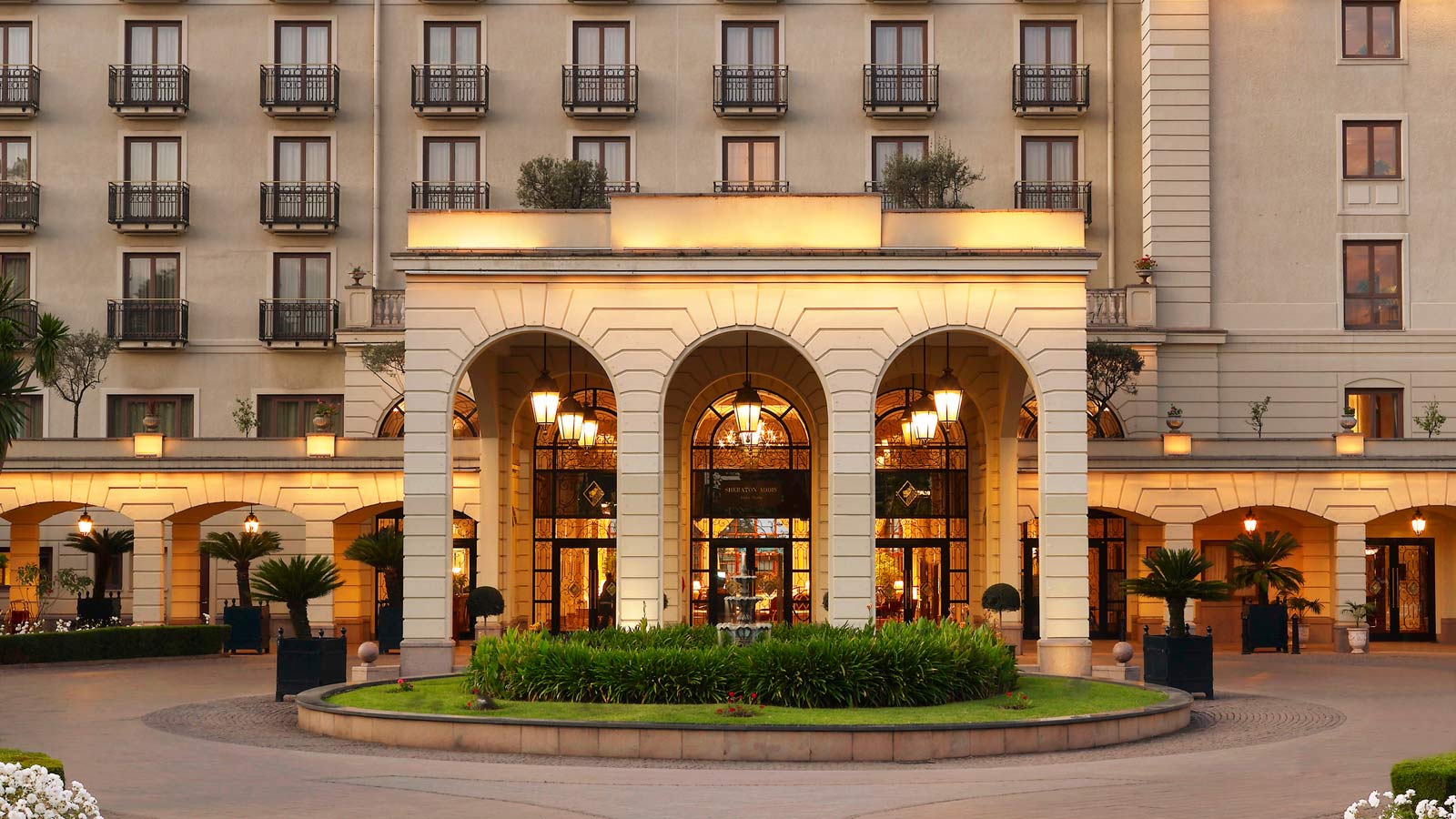 Haajiisii Hoofaa Sheeraton Addis